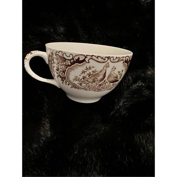 Windsor Ware Flying Turkeys Cups & Saucers Wild Turkeys Johnson Bros! - Picture 1 of 8